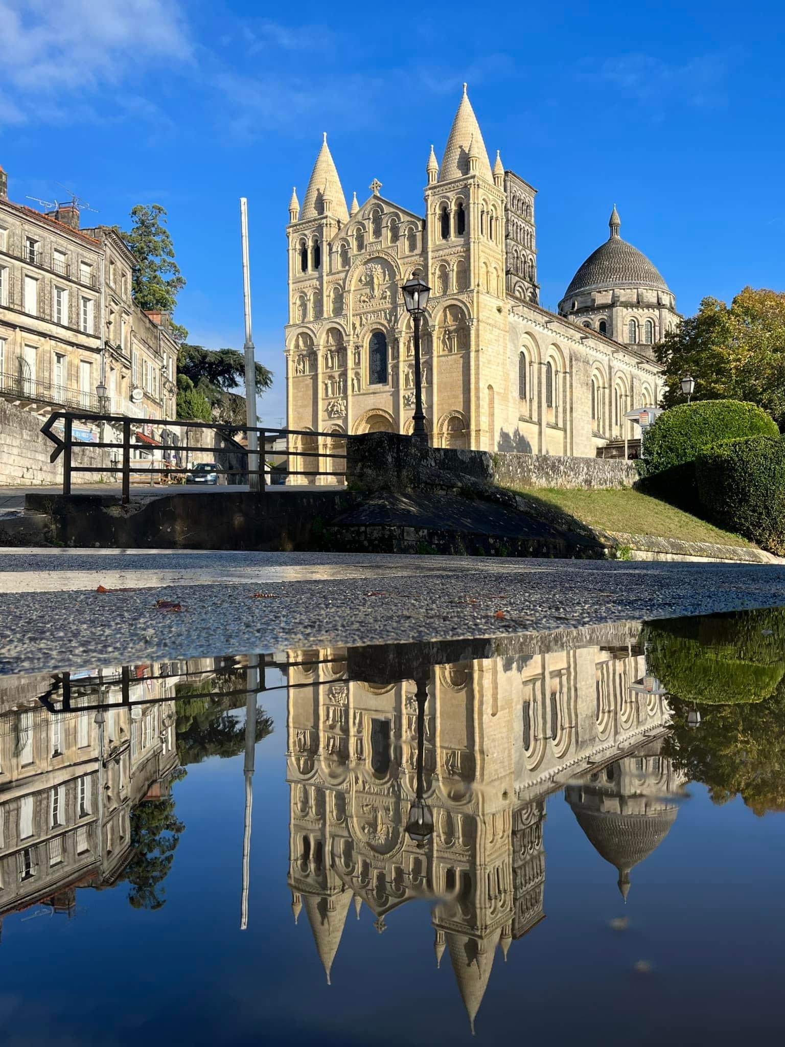 Lieu culte de la ville d'Angoulême
Cathédrale Saint Pierre 